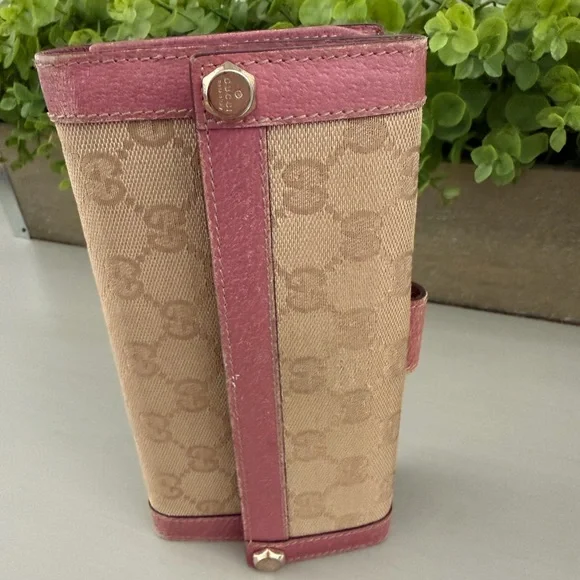 Gucci Wallet - Picture 8 of 16